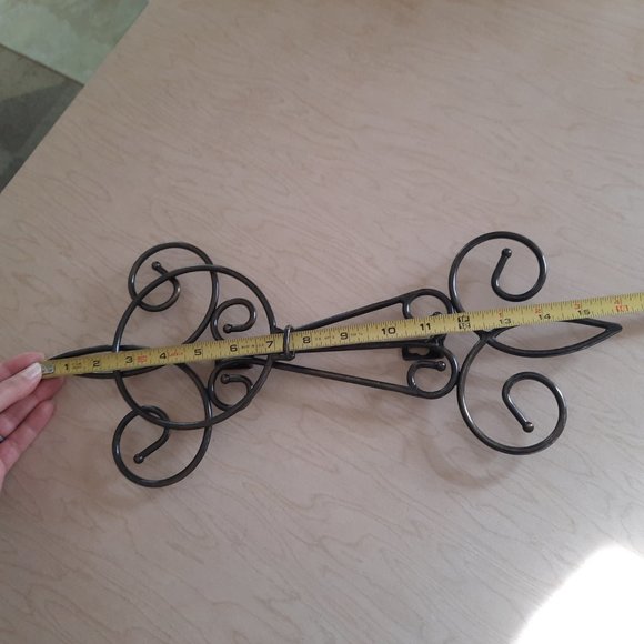 Vintage Wrought Iron Large Ornate Scroll Wall Sconce with holder - Picture 14 of 16